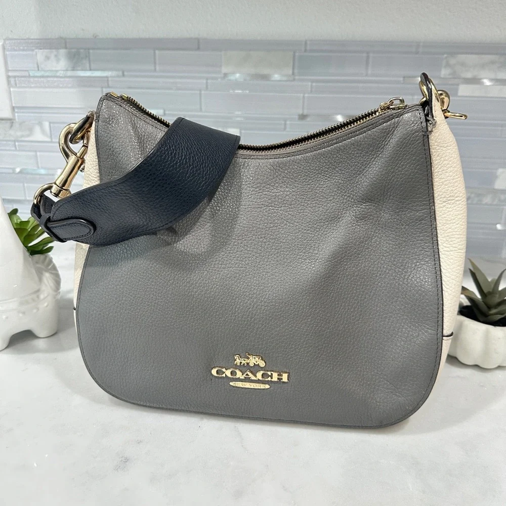 💋Coach F76697 Jes Colorblock Hobo Heather Gray/Black Pebbled Leather Bag - Picture 3 of 12